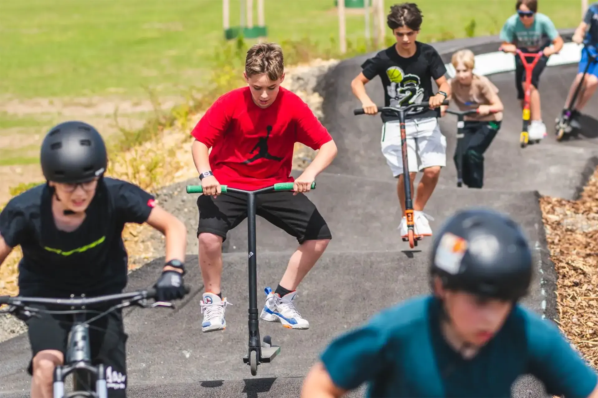 Skate a kolobežky v Devínskej Novej Vsi