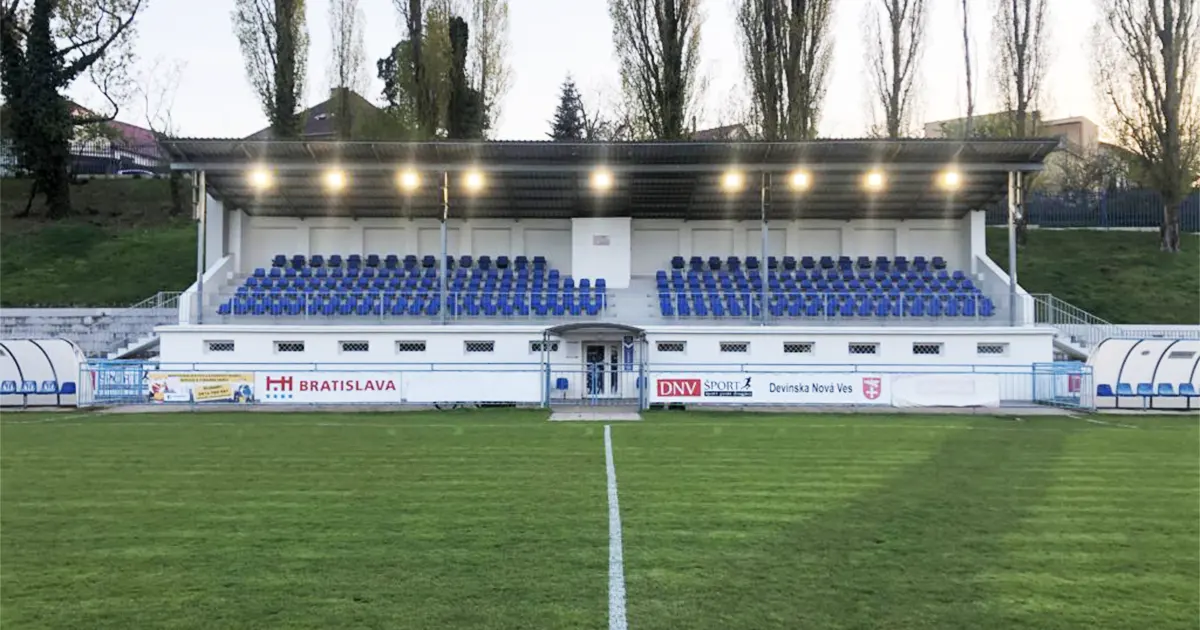 Športový areál Vápencová v Devínskej Novej Vsi