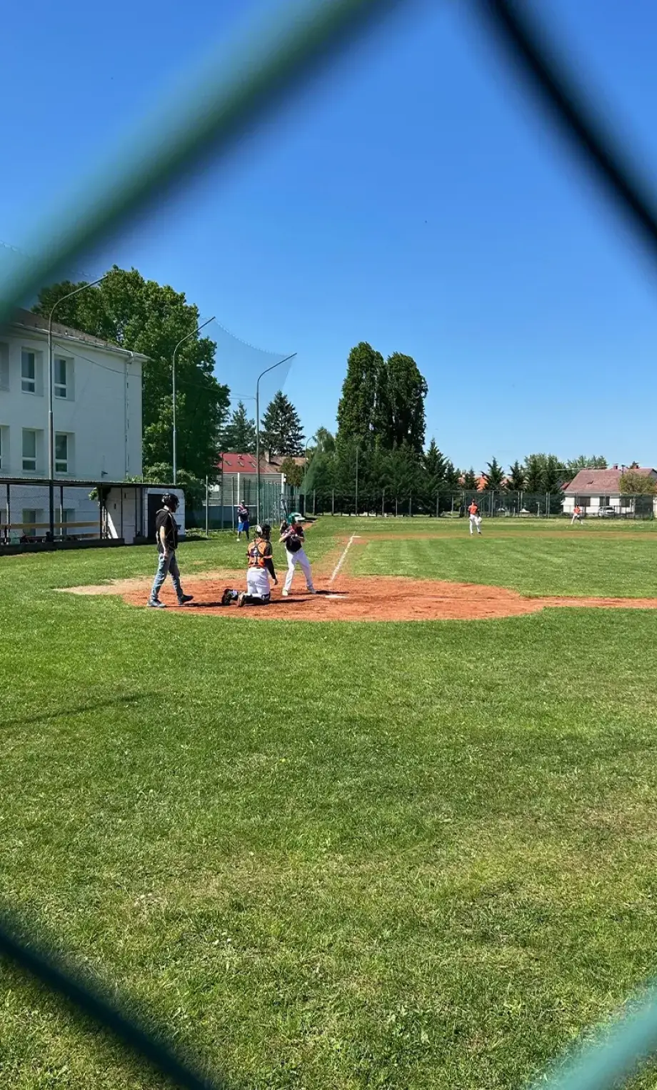 Baseballové ihrisko pri základnej škole v Devínskej